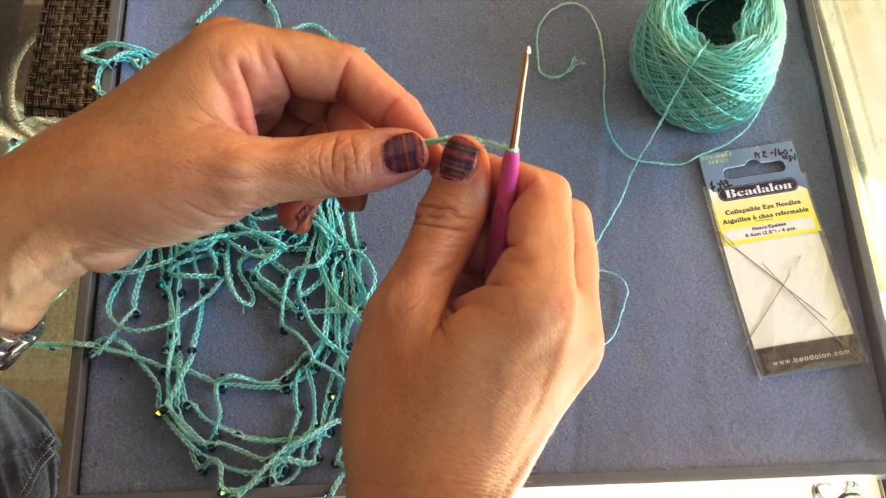 Crochet Necklace Crystal Keeper ‣ The Crafty Therapist