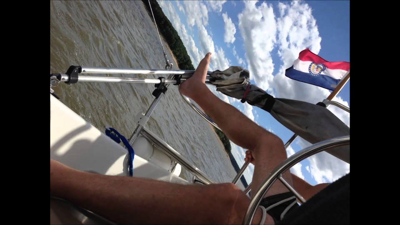 MacGregor 26M:   Sailing Galactica in very Flukey wind conditions