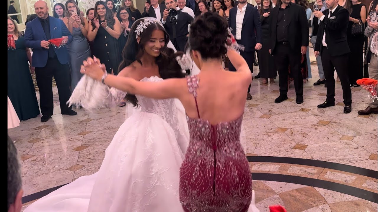 5. Besarta Lekperaj Kënga Familjes November 2025