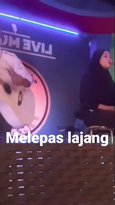 arvian dwi ft.tri suaka -melepas lajang #cover #shorts #gitarakustik