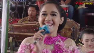 Gelo Voc. Putri DJ - Dondot Campursari Koplo Shela Nada Live Karanguluh Gempolan