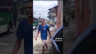 Ônibus Da Viação Nossa Senhora De Lourdes É Usado Como Barricada No Rio De Janeiro