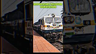 Late Running Train… Raat ka Andhera… Aur WAP-7 full Spark Modes me ⚡#train #wap7 #shorts #ytshorts