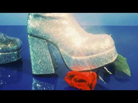 在 YouTube 上觀看「the sharp boys feat michael sembello and megan She's a Maniac Remix」 在 YouTube 上觀看「the sharp boys feat michael sembello and megan She's a Maniac Remix」