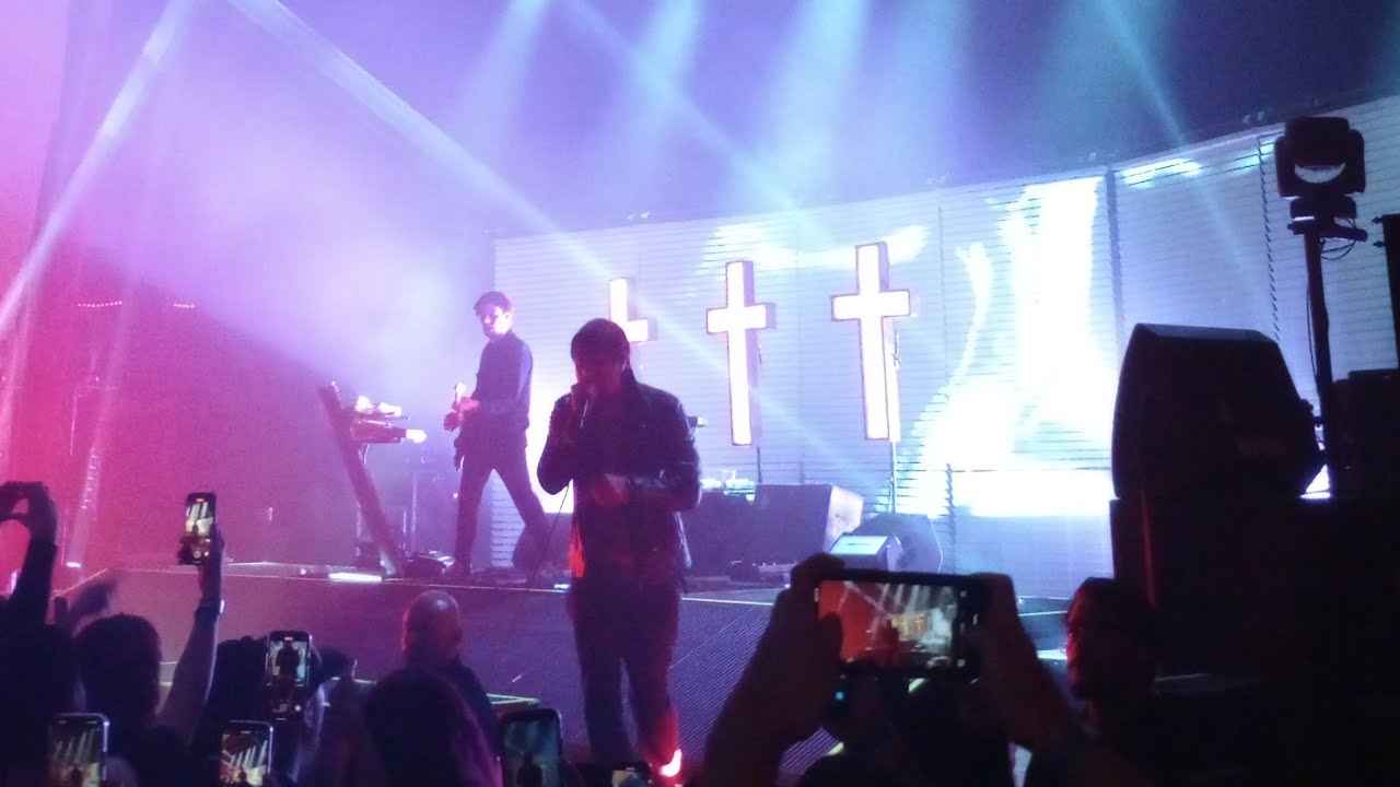 Crosses +++ "Telepathy" San Antonio Texas 3/2/24