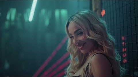 Maya Berović - Bez sam komentara (Official video 2024 || Album X)