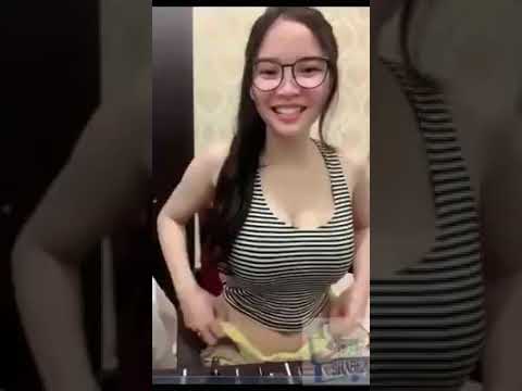 Bigo live- DJ nissa makin malam makin hot ga pakek celana dalam