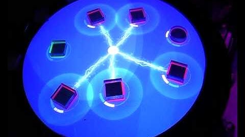 The Maneken Kazantip i.m.table show.avi