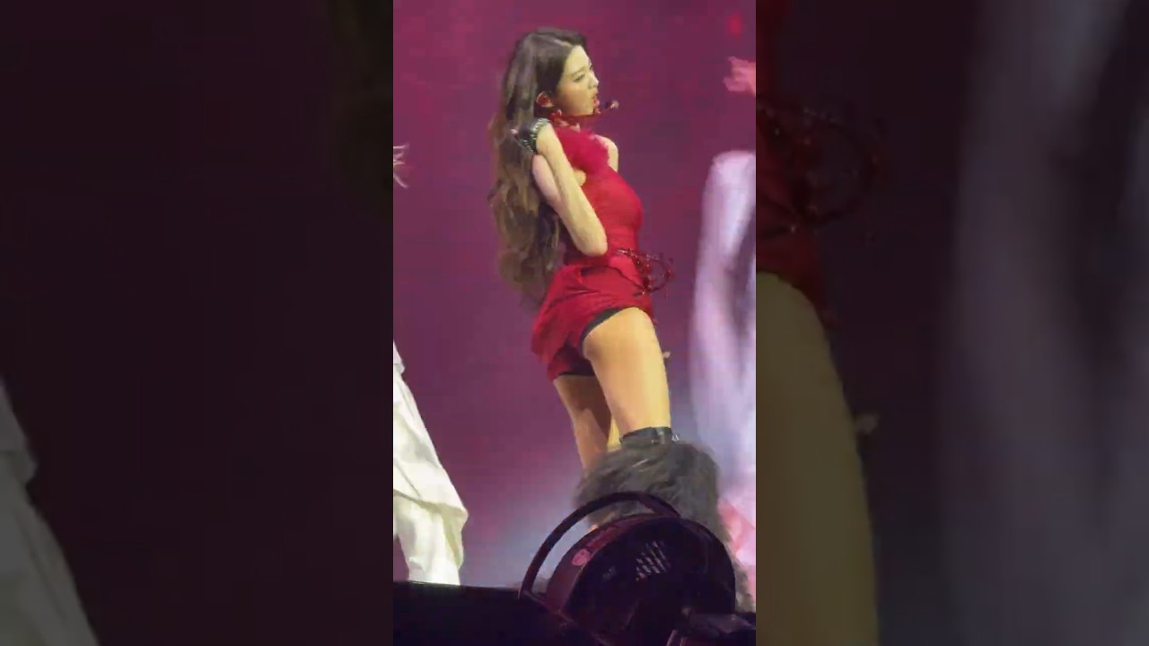 251031 아이브 장원영 'Eight' 직캠