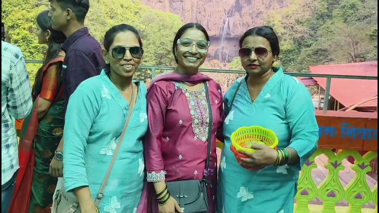 सहलीला जायाच जायाच् सहलीला...😍 #sahal #trip #trendingreels #temple shri ganpatipule shri marleshwar 