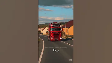 من بعدك اقضي حزن يومي 