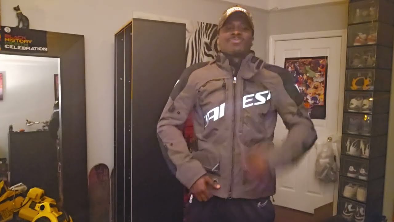 Dainese Springbok 3L absoluteshell Jacket - YouTube