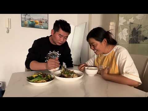 媳妇怀孕三个月，肚子大的厉害