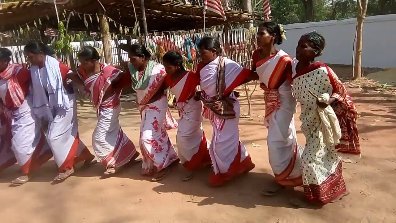 Mundari Jadur dance at DaugaraKhunti on20032018