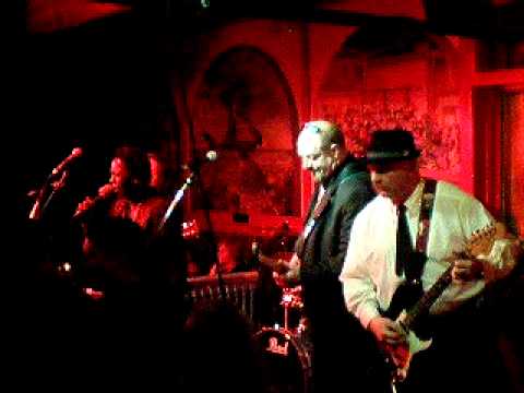 Carolyn Kelly Blues Band - "Somebody Told Me"