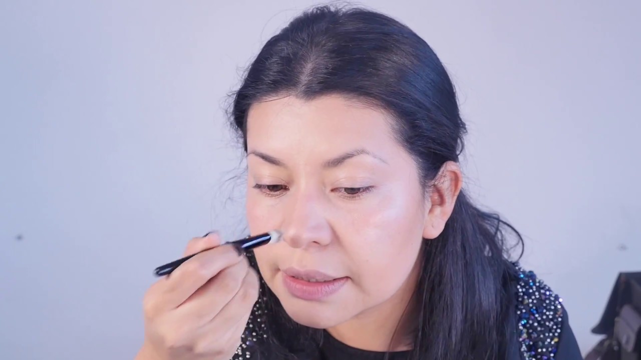 How to Do Nose Contouring- BellezaTv by Juan Gonzalo Angel