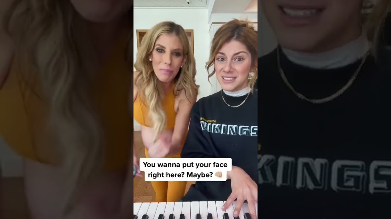 Tonton Jax - Things You Shouldn’t Say To A Pregnant Person ft. Rebecca Zamolo di YouTube Tonton Jax - Things You Shouldn’t Say To A Pregnant Person ft. Rebecca Zamolo di YouTube