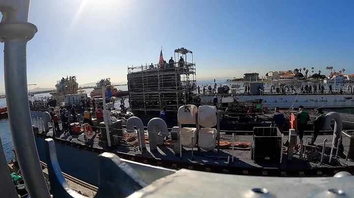 Timelapse: USS Alexandria (SSN 757) Departs Dry Dock - DayDayNews