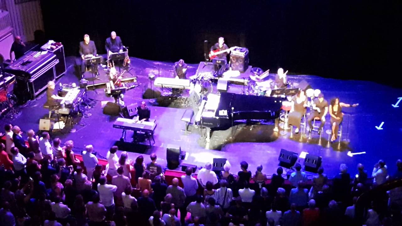 Wien Jazz Festival 2016 - Burt Bacharach - YouTube