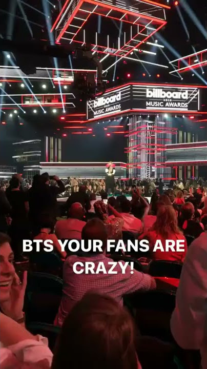 (ATMOSPHERE) AUDIENCES AND ARMY REACTION WHEN BTS STARTED TO SING IN BBMAS 2018