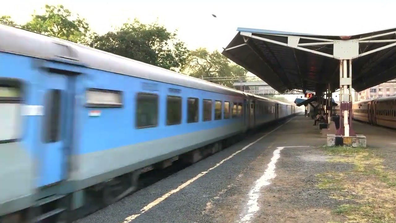 12010 Shatabdi Express destroying at 130 KMPH|