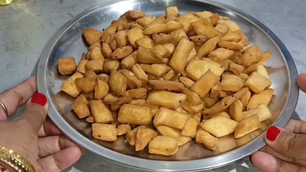 खस्ता और क्रिस्पी नीमकी रेसिपी। एकदम परफेक्ट तरीके से बनाए खस्ता नीमकी।। Nimki recipe 