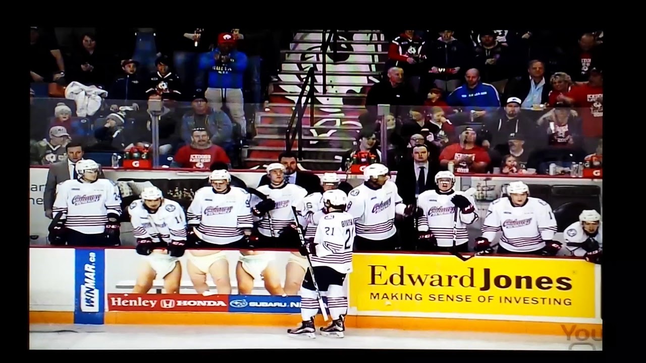 Oshawa vs. Niagara Fight - Jack Studnicka vs. Justin MacPherson