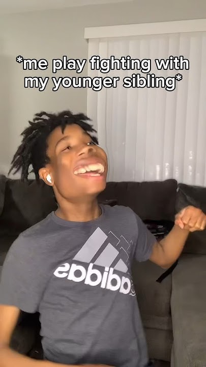 when-you-play-fight-with-your-little-siblings-youtube