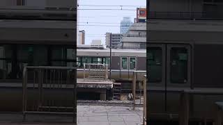 人身事故多発駅JR元町駅での新快速通過　Shinkaisoku, JR Special Rapid Service Train (Kobe City, Japan)
