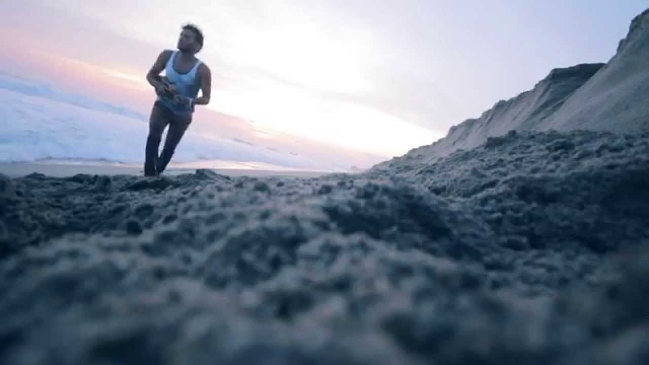 Guillermo Otero - G.O. - Sobre el arcoiris (A la distancia). Beach and Forest cover.