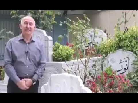 ♦️ Son devrin büyük İslâm aliminin huzûrunda 🎤 Prof. Ahmed Şimşirgil📍 İstanbul - Eyüp kabristanı