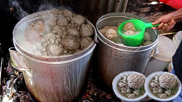 BAKSO TEMPURAN BOJONEGORO ANTRINYA NONSTOP!! 1.000 PORSI LUDES SETIAP HARI