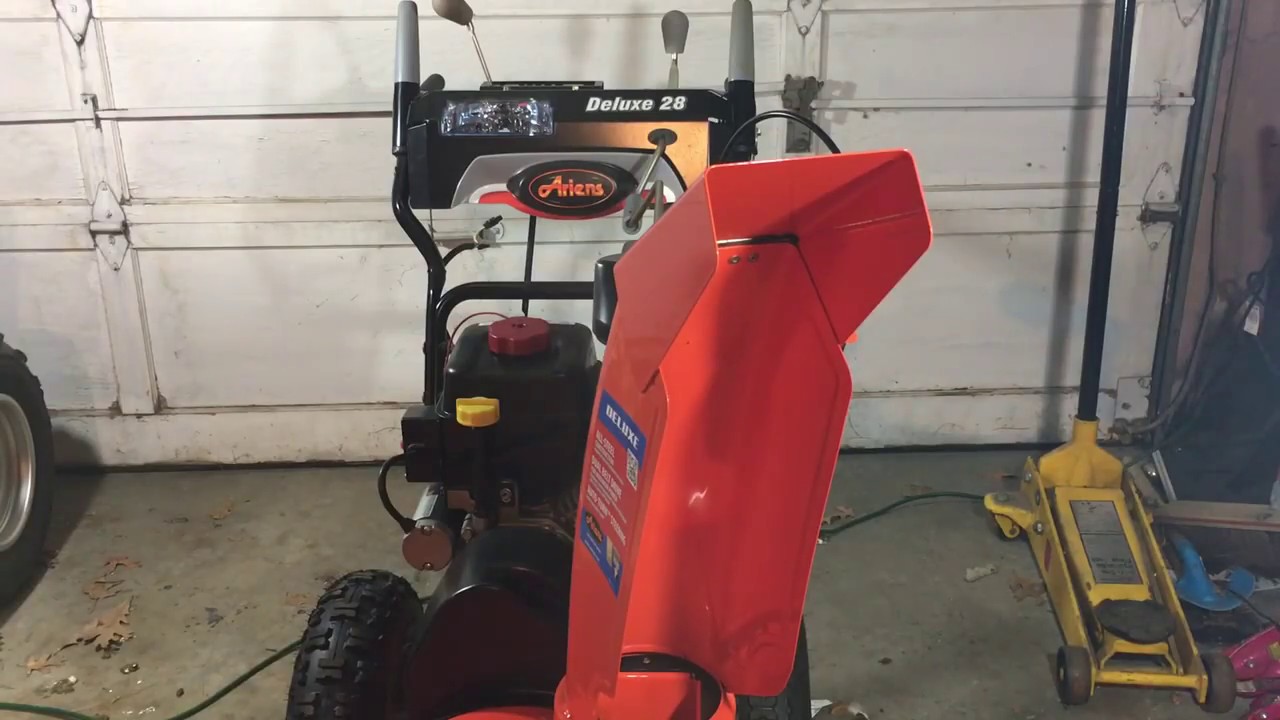 Ариенс снегоуборщик. Ariens Compact 20. Снегоуборщик Ariens 5520. Ariens st1330. Ariens 1029 le снегоуборщик.