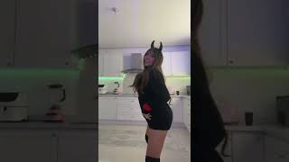 Air Game Play Erotic Girl