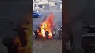 Download Lagu jangan parkir sepeda listrik di tempat yang panas battery bisa meledak dan terbakar MP3