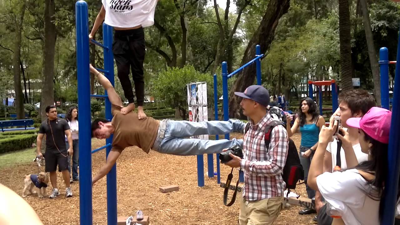 Human flag - My Fail Carrying a Person in Human Flag - YouTube