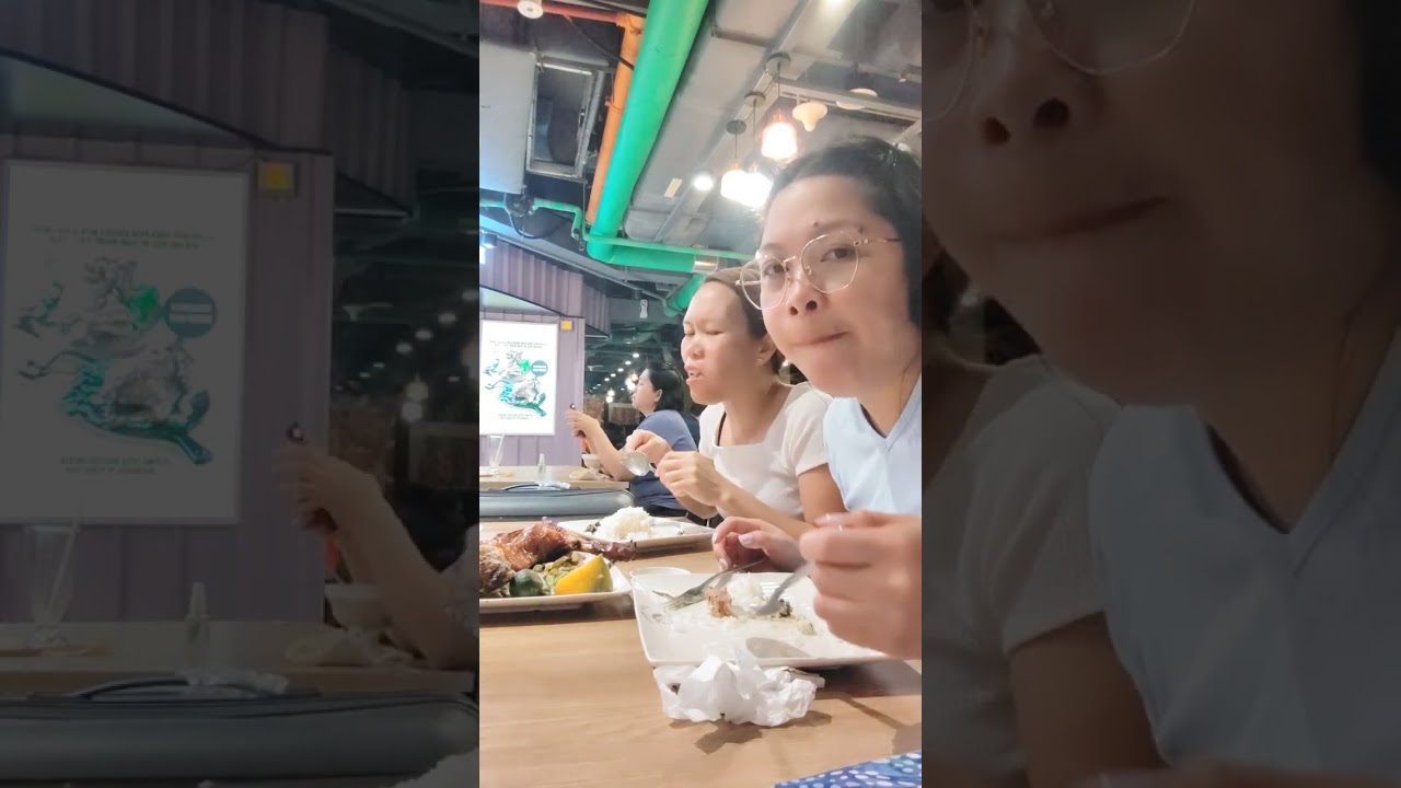 Eating Dinner with my cousins, @food Republic Shaw House Orchard 