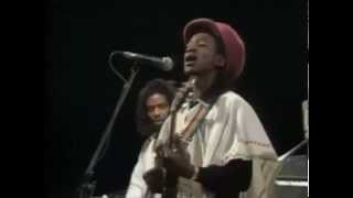 Aswad - I Asked The Question ( With some video footage).