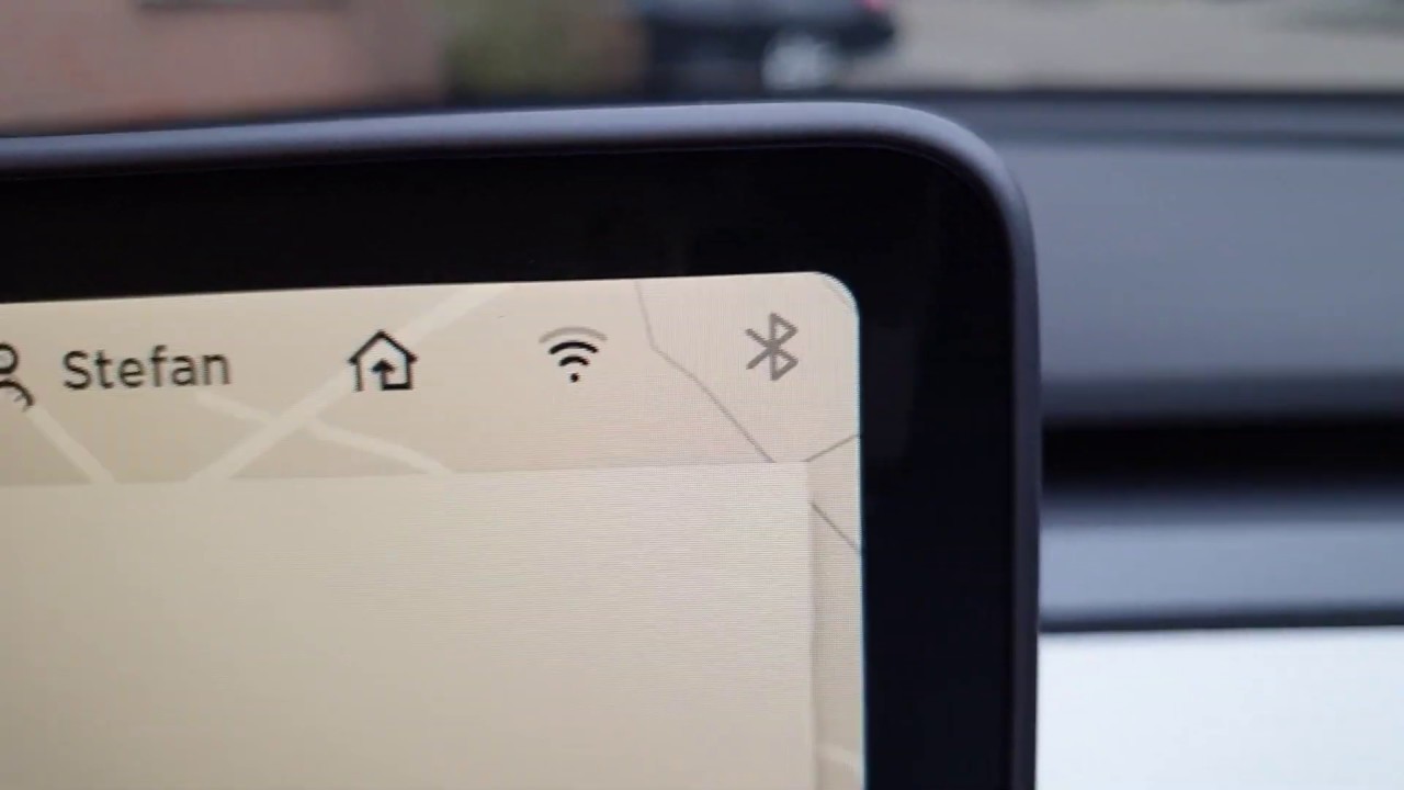 Tesla Model 3 ins WLAN bringen YouTube