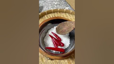 Cùng Nhọn Ăn Bắp Chuối Luộc Chấm Muối Ớt Nha #shorts #tiktok #phucnhon #phucnhonvlog