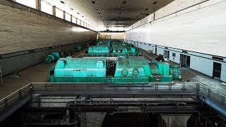 Exploring a Huge Abandoned Art Deco Power Plant