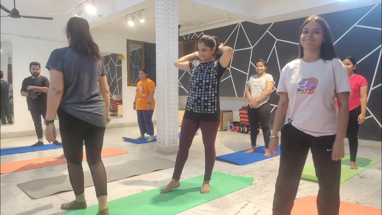 half-an-hour-workout-full-body-fat-burn-workout-stretching-and
