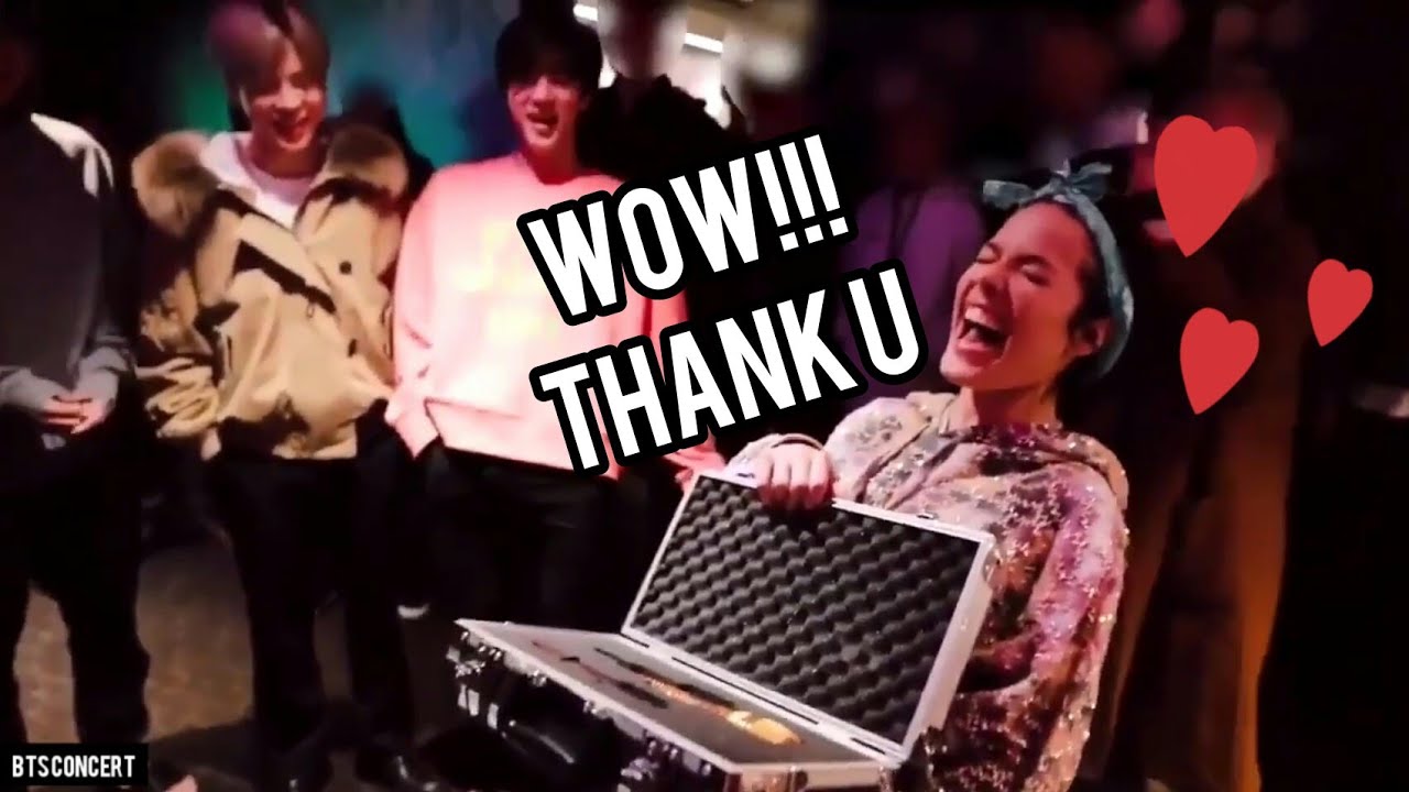 BTS & HALSEY Exchanges Christmas Gift 