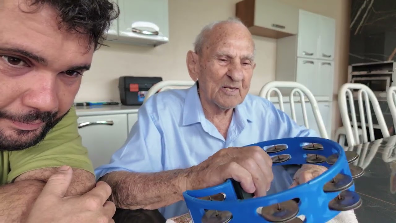 VIDEO NOVO!!!Sorfejo com o vovô