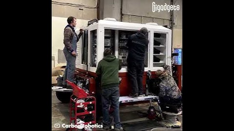 This machine eliminates 100,000 weeds per hour using powerful lasers.