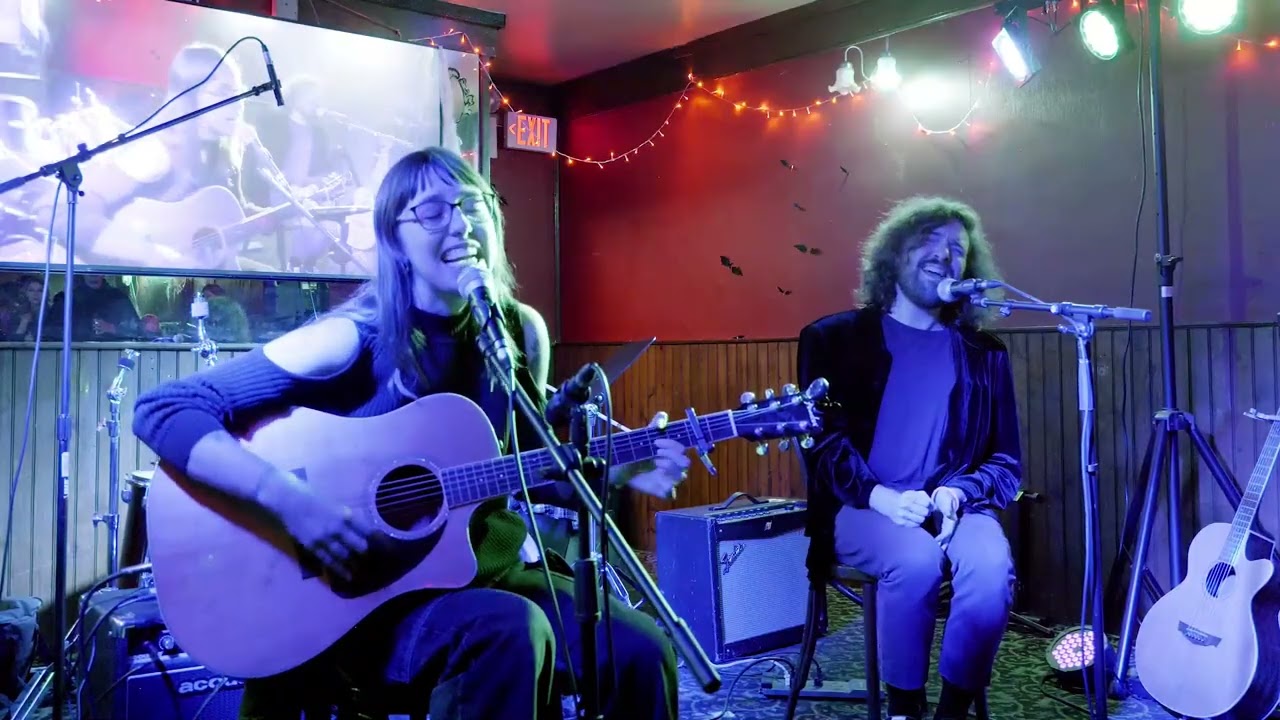 Harmony Club as Aimee Mann 10.24.25 at Haunted Hayes - Philadelphia