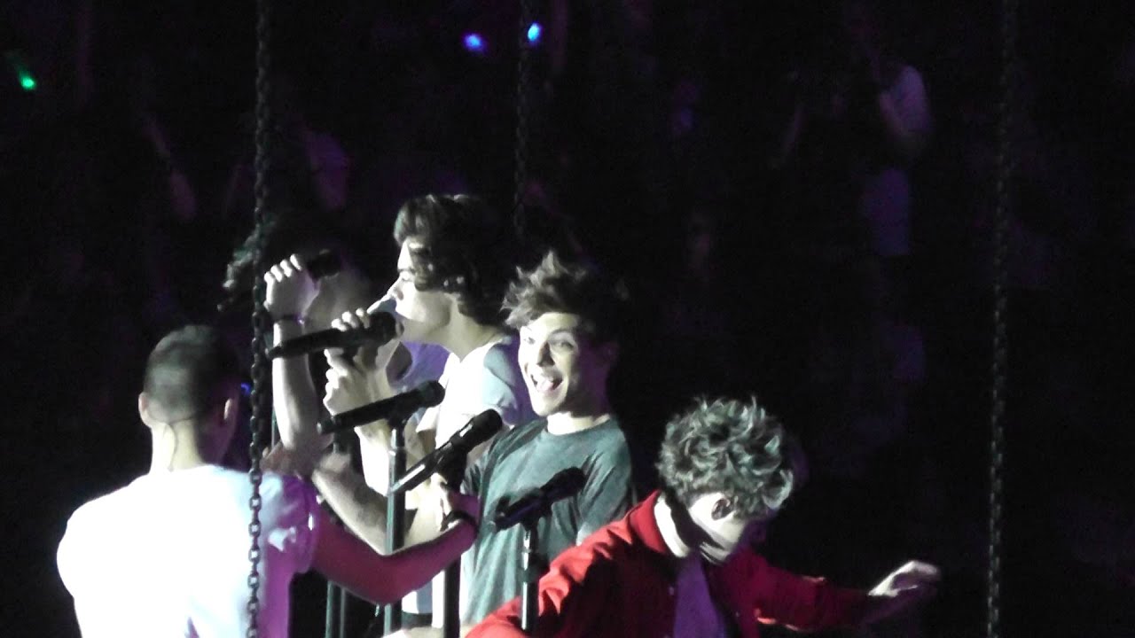 One Direction - LG Arena view from Showdeck - Moments