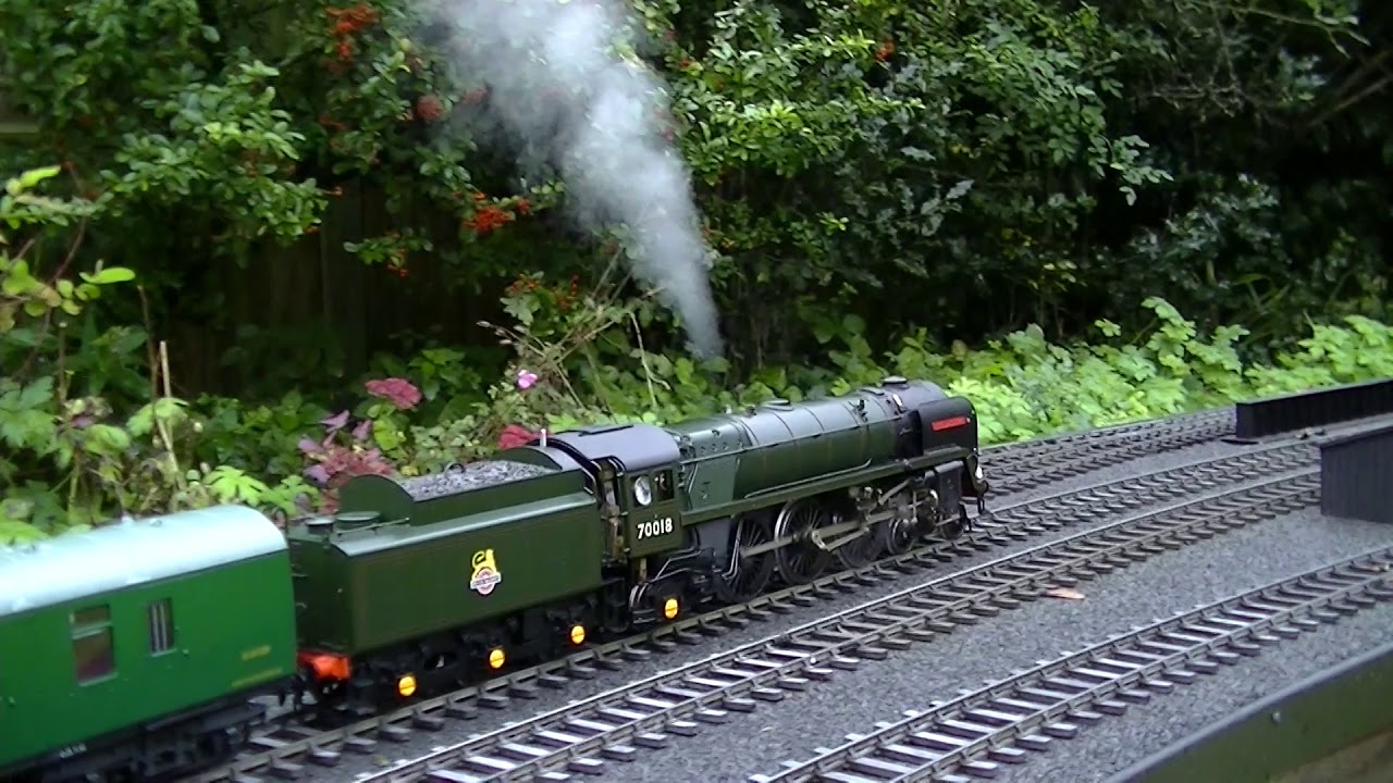 Britannia class Flying Dutchmen bringing an excursion train into