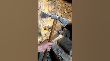 How to quickly replace an axe handle   #smithy #blacksmithing #blacksmith #ax #axe_handle