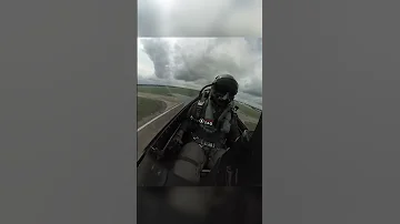 Unrestricted Climb in F-16 Fighter Jet - 0 to 15,000 feet in seconds